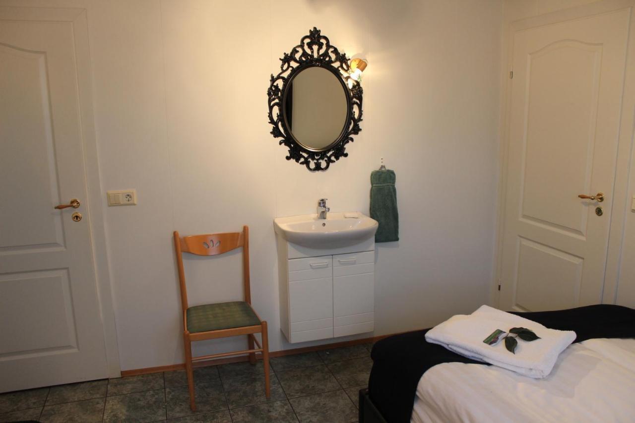 Guesthouse Arny Vestmannaeyjar Exterior photo